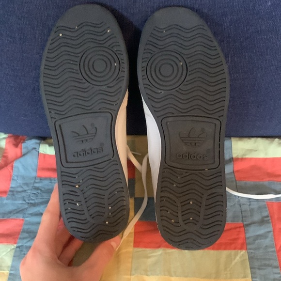 Rod Lavers - Picture 4 of 6